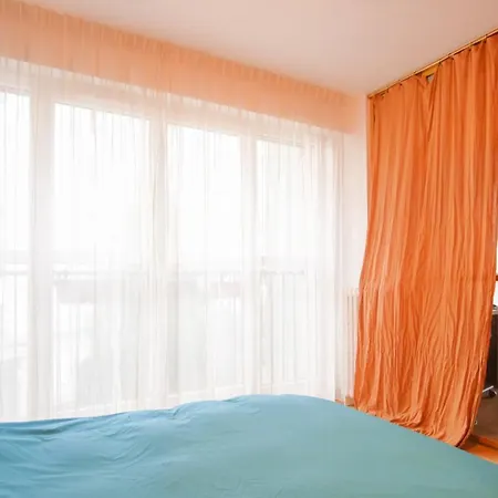 Nice And Bright 45 M With Balcony - Montparnasse Париж